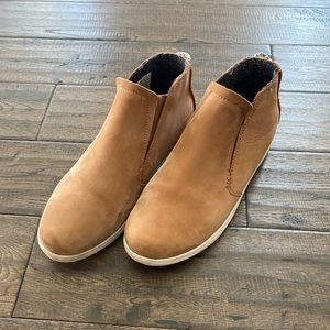 OluKai Women’s Boots
